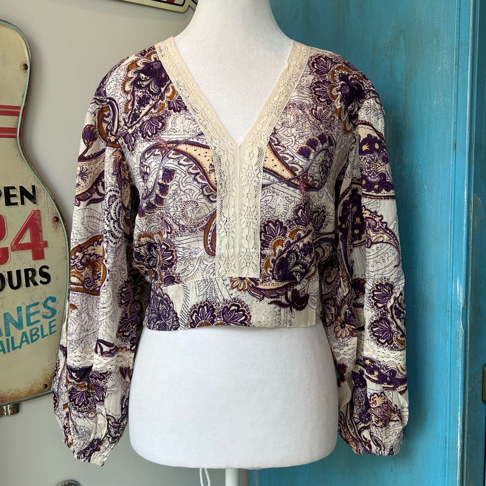 Band of the Free Mirabelle Paisley Boho Top Balloon Sleeve Crochet Trim